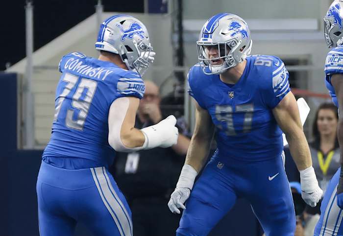 Detroit Lions defensive lineman John Cominsky